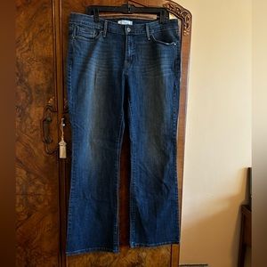 Levi's 545 Jeans Low Boot Cut Size 16M - Please see measurements for sizing